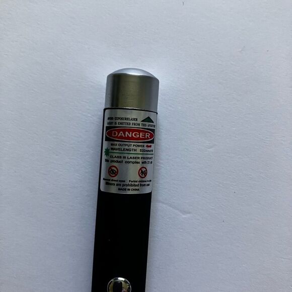 532nm Green Light Laser Pointer Pen 6" - Picture 3 of 4
